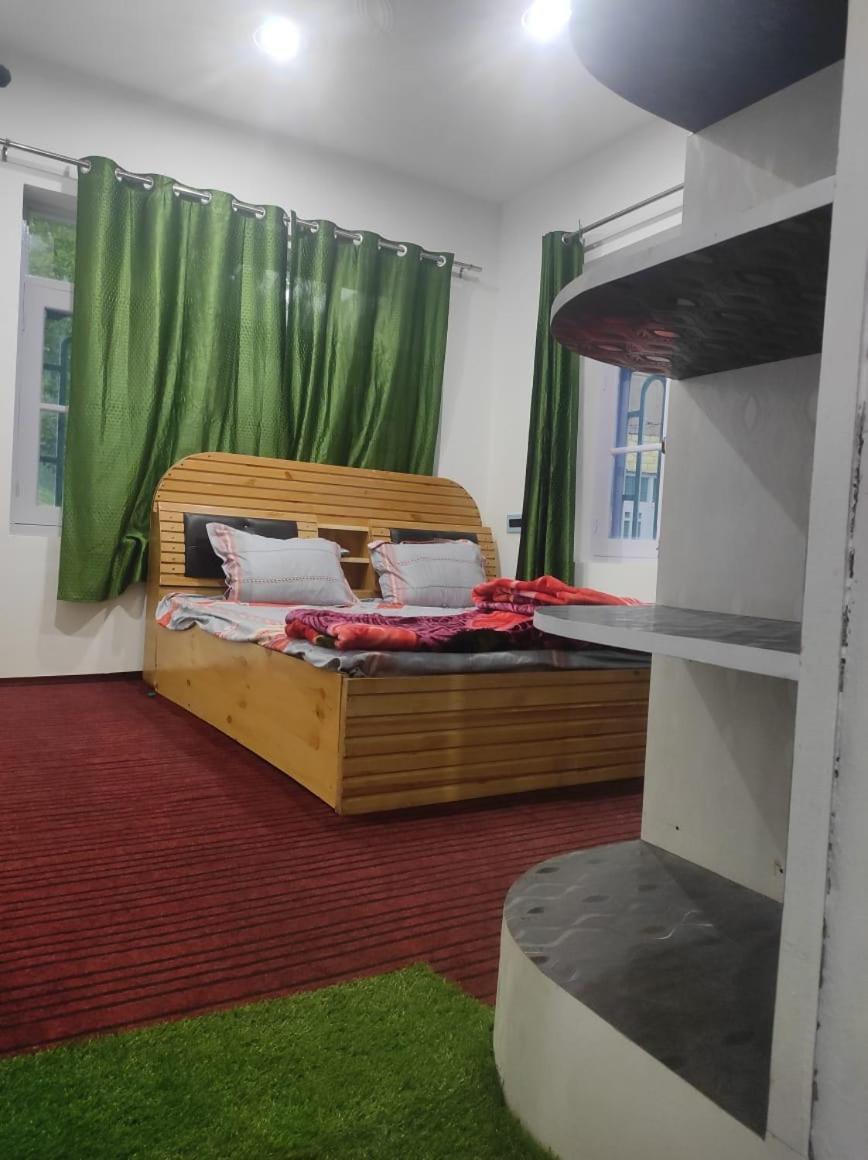 New Delight Hotel Kanzalwan Exterior foto